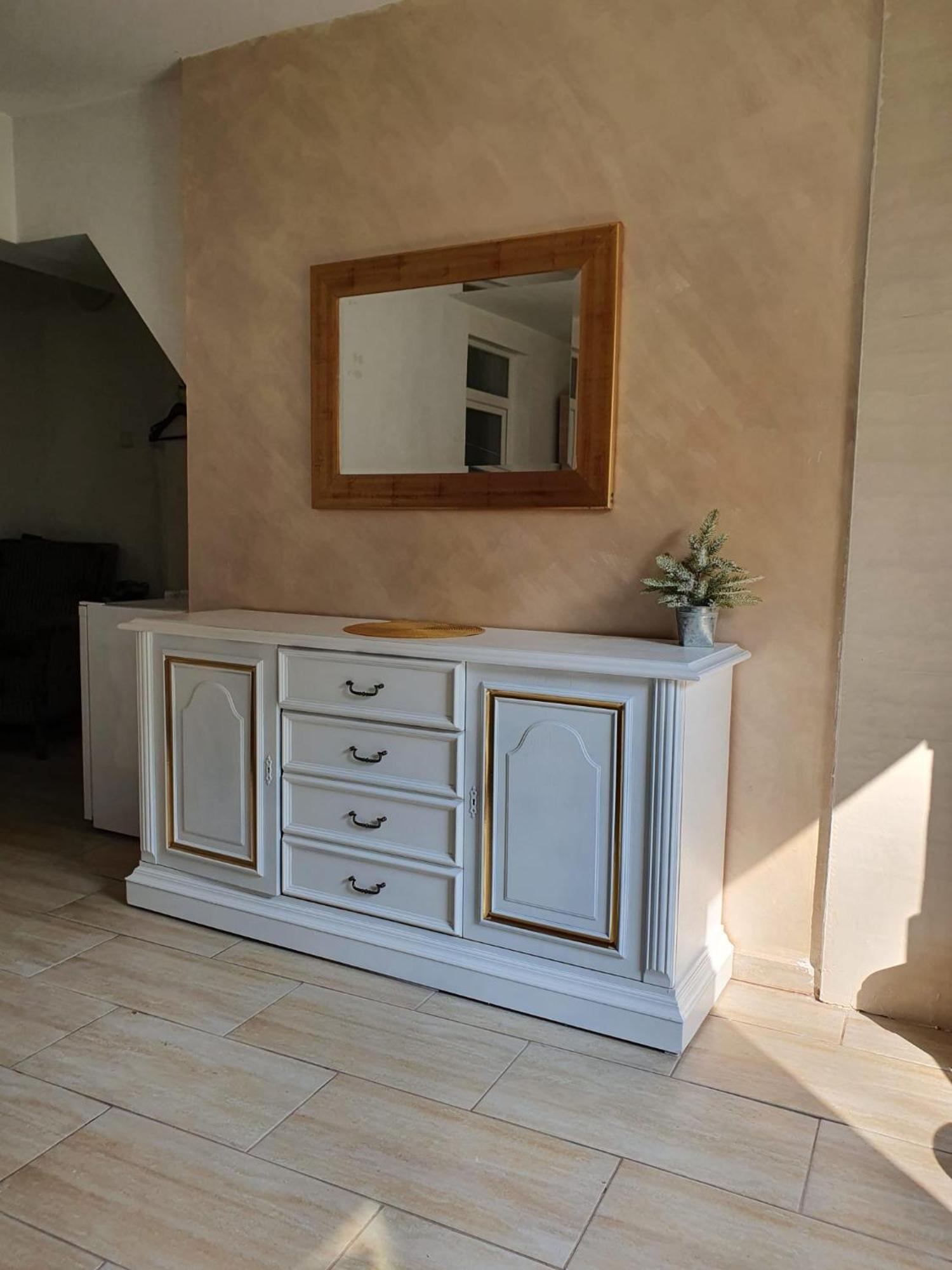 Ayana Central House Орадя Екстер'єр фото